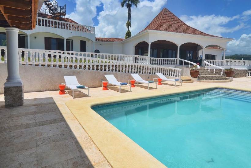 pool-view